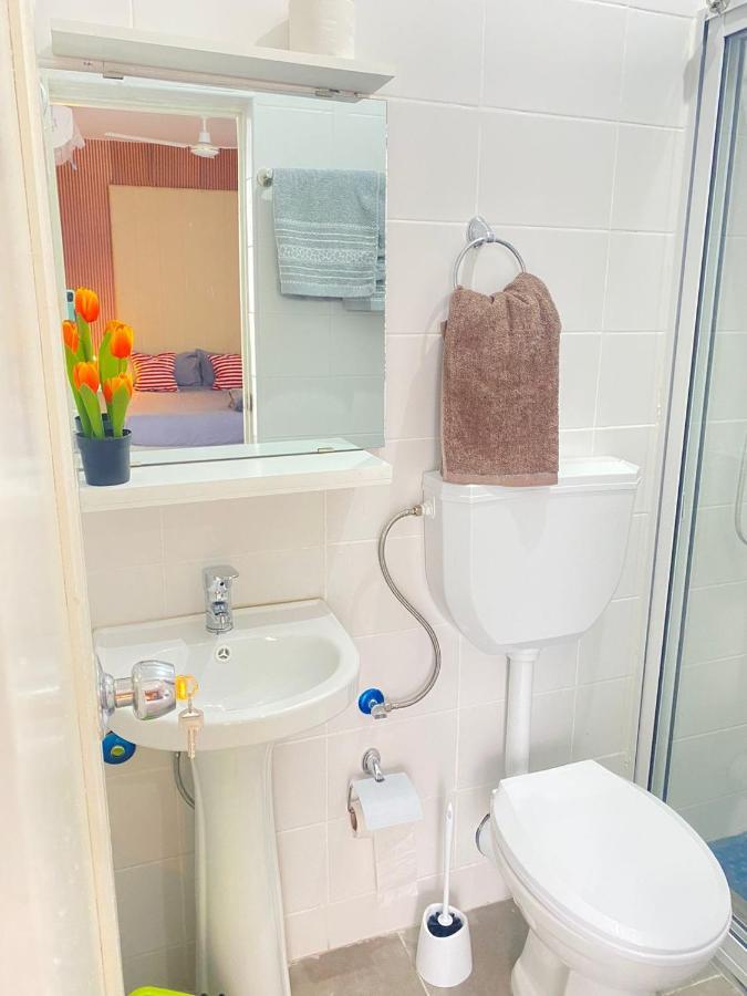 Quarto Nº7 Familia Veiga - Central Praia Eksteriør billede