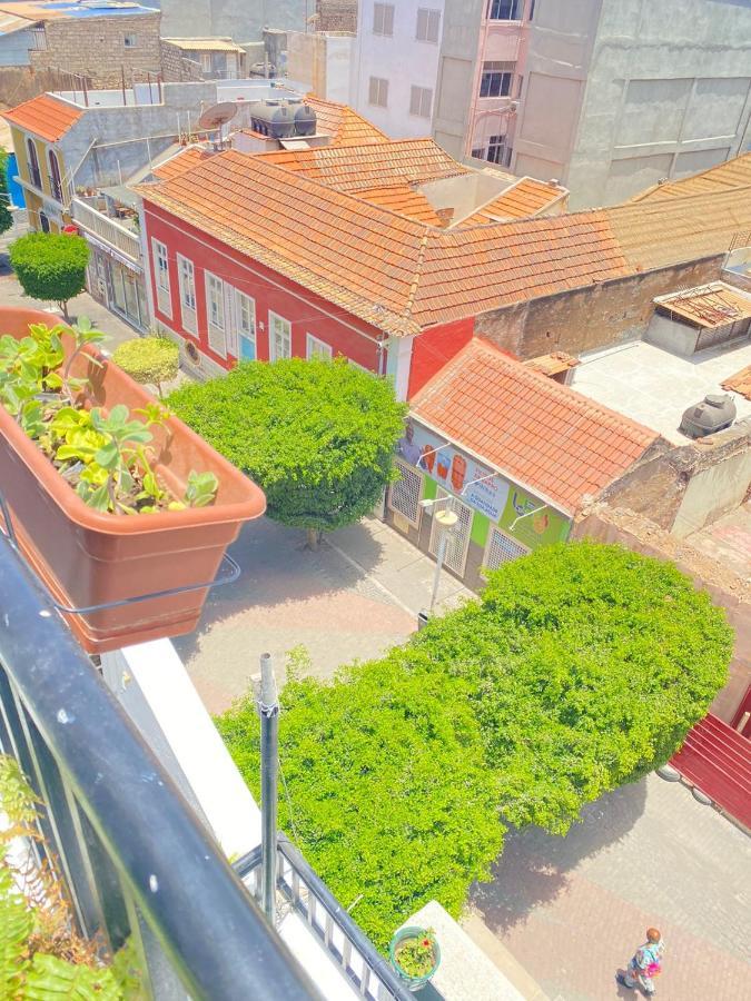 Quarto Nº7 Familia Veiga - Central Praia Eksteriør billede